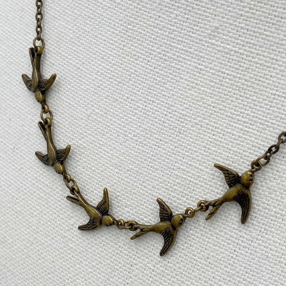 Birds Necklace Flying Bird Necklace - Picture 1 of 8